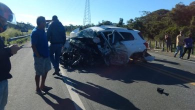 Photo of Acidente entre caminhão e dois carros deixa um morto em Peruíbe